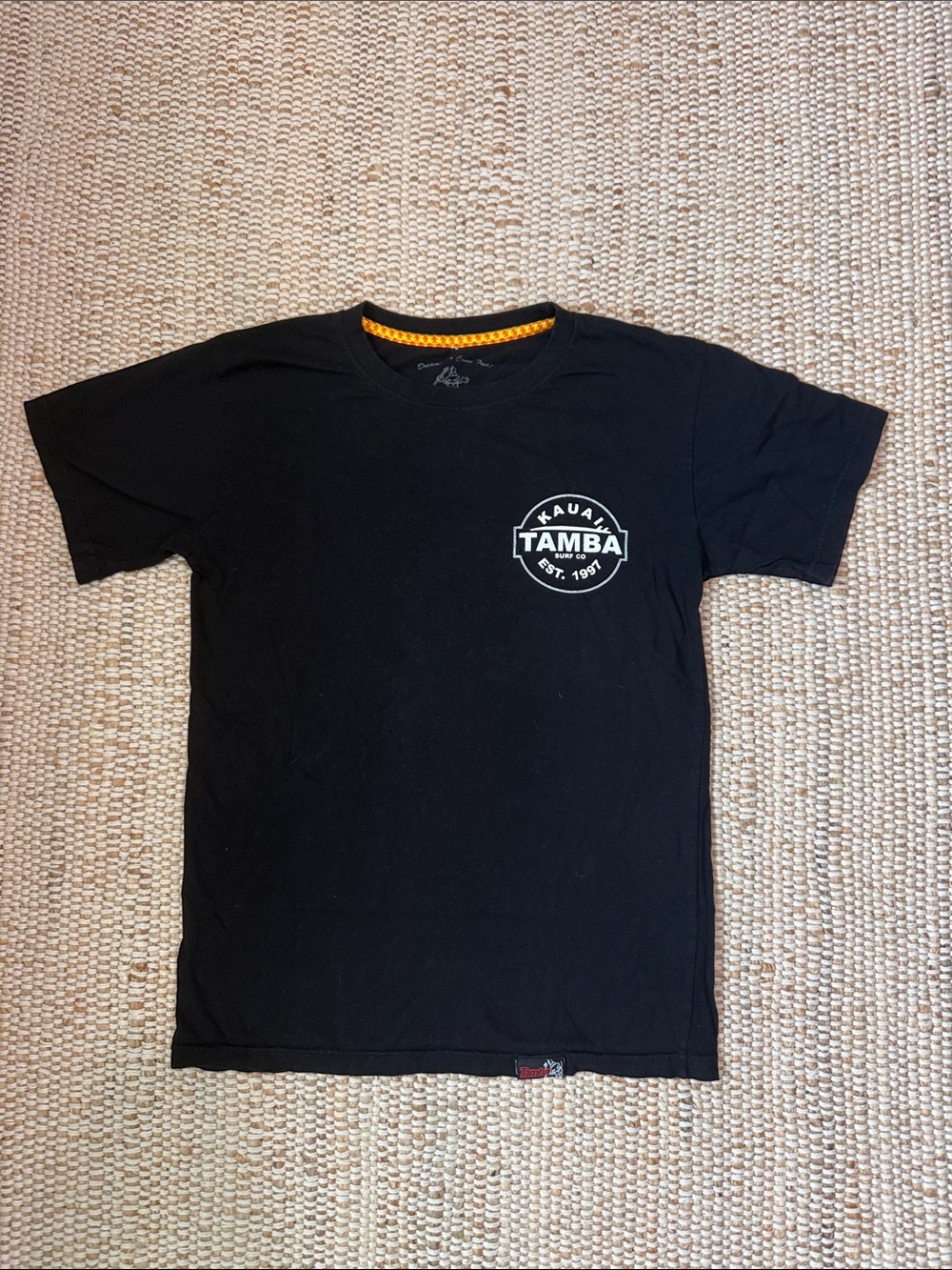 TAMBA Kauai Short-Sleeve Crew Neck Tee in Black